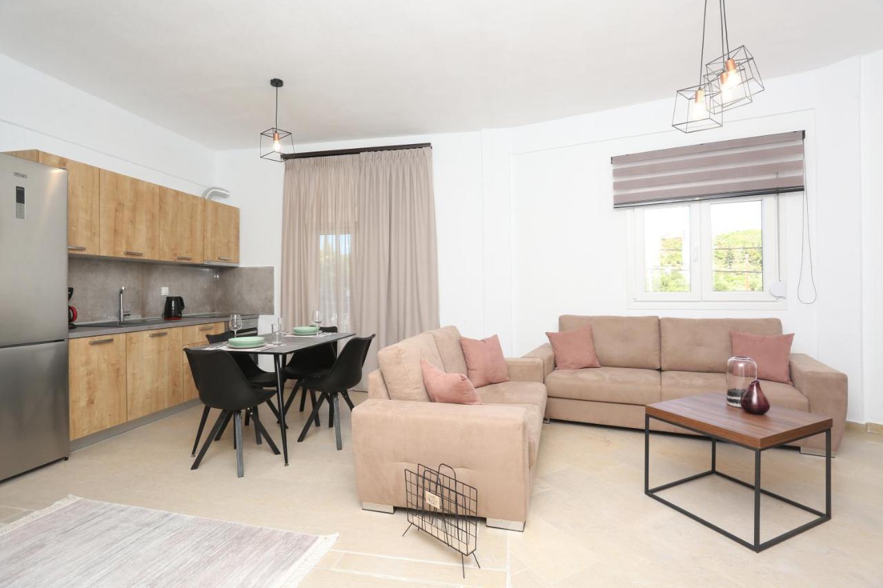 Mare Monte Luxury Apartments 2 Nea Skioni Dış mekan fotoğraf